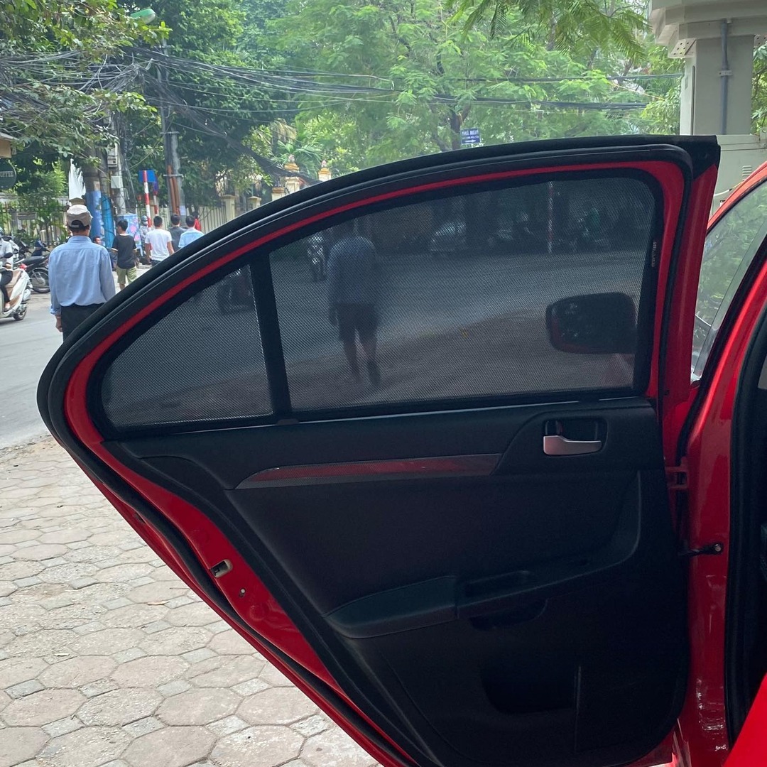 MITSUBISHI LANCER custom-fit car window sun shades — photo 23