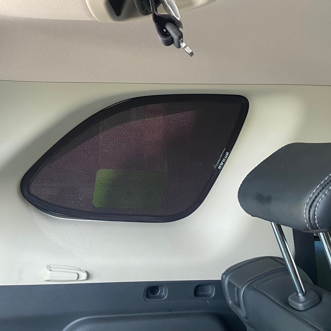 MITSUBISHI OUTLANDER custom-fit car window sun shades — photo 8