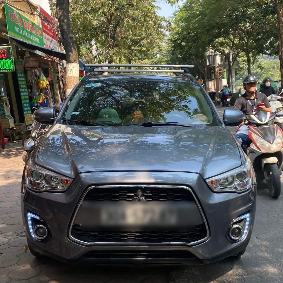 MITSUBISHI OUTLANDER custom-fit car window sun shades — photo 9