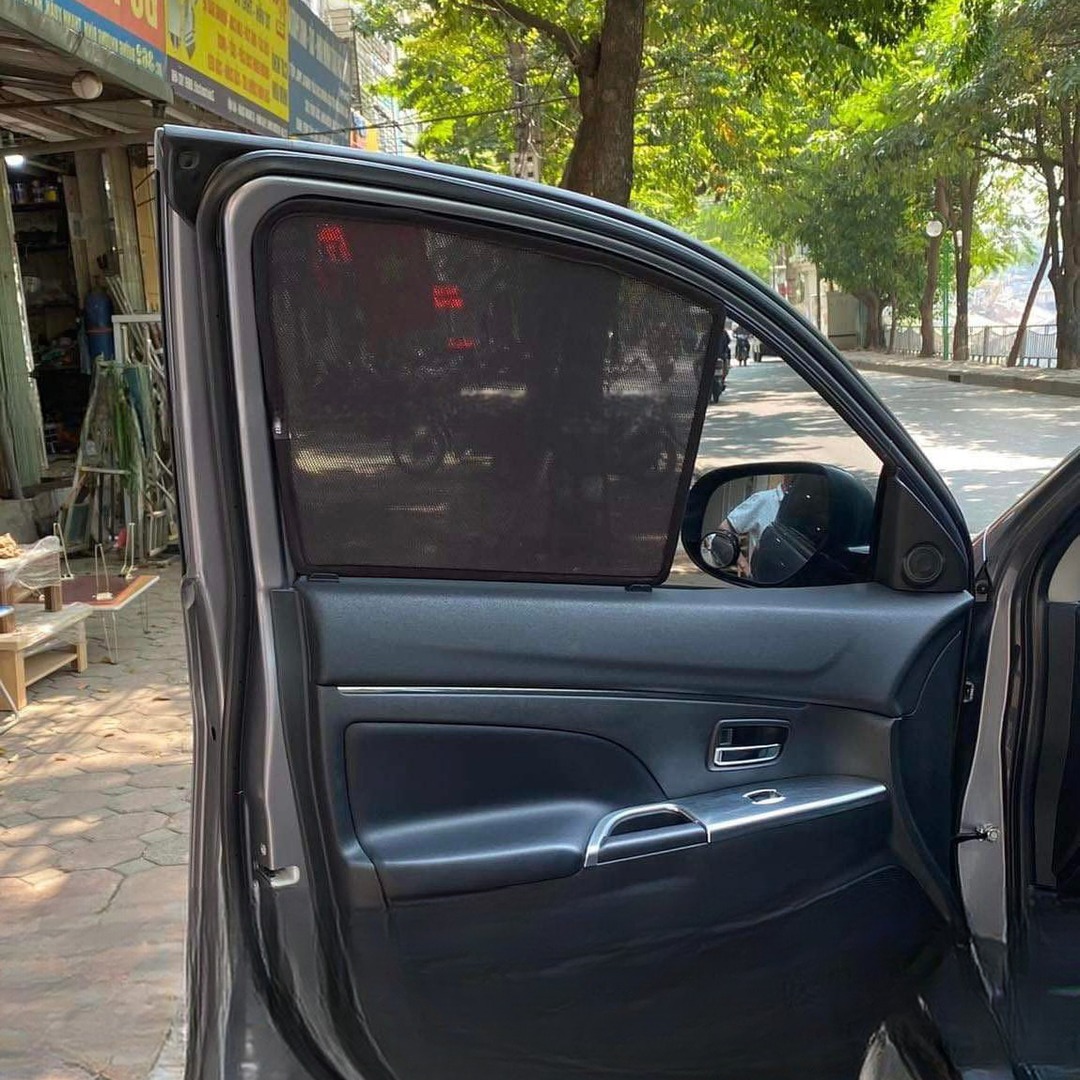 MITSUBISHI OUTLANDER custom-fit car window sun shades — photo 11