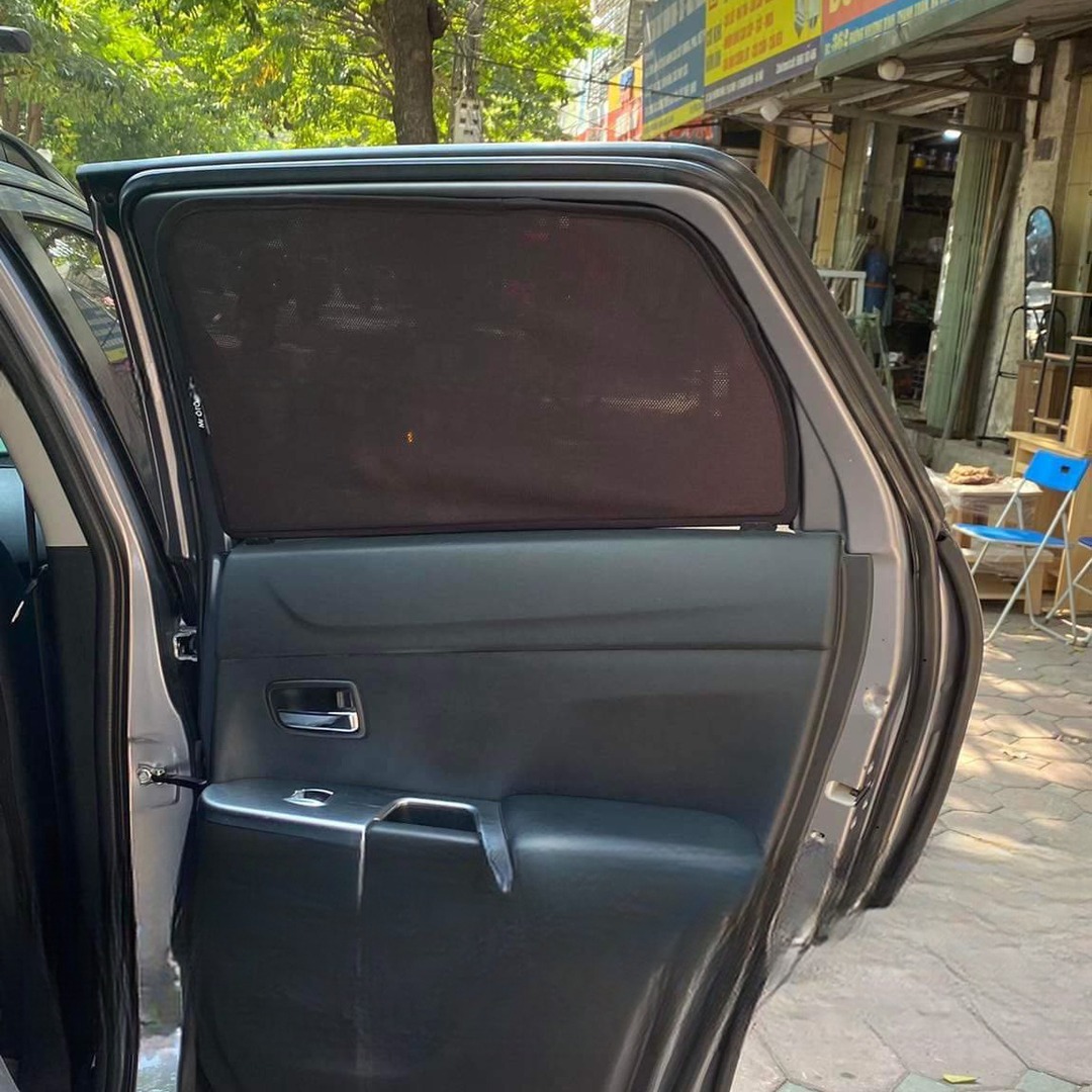 MITSUBISHI OUTLANDER custom-fit car window sun shades — photo 13