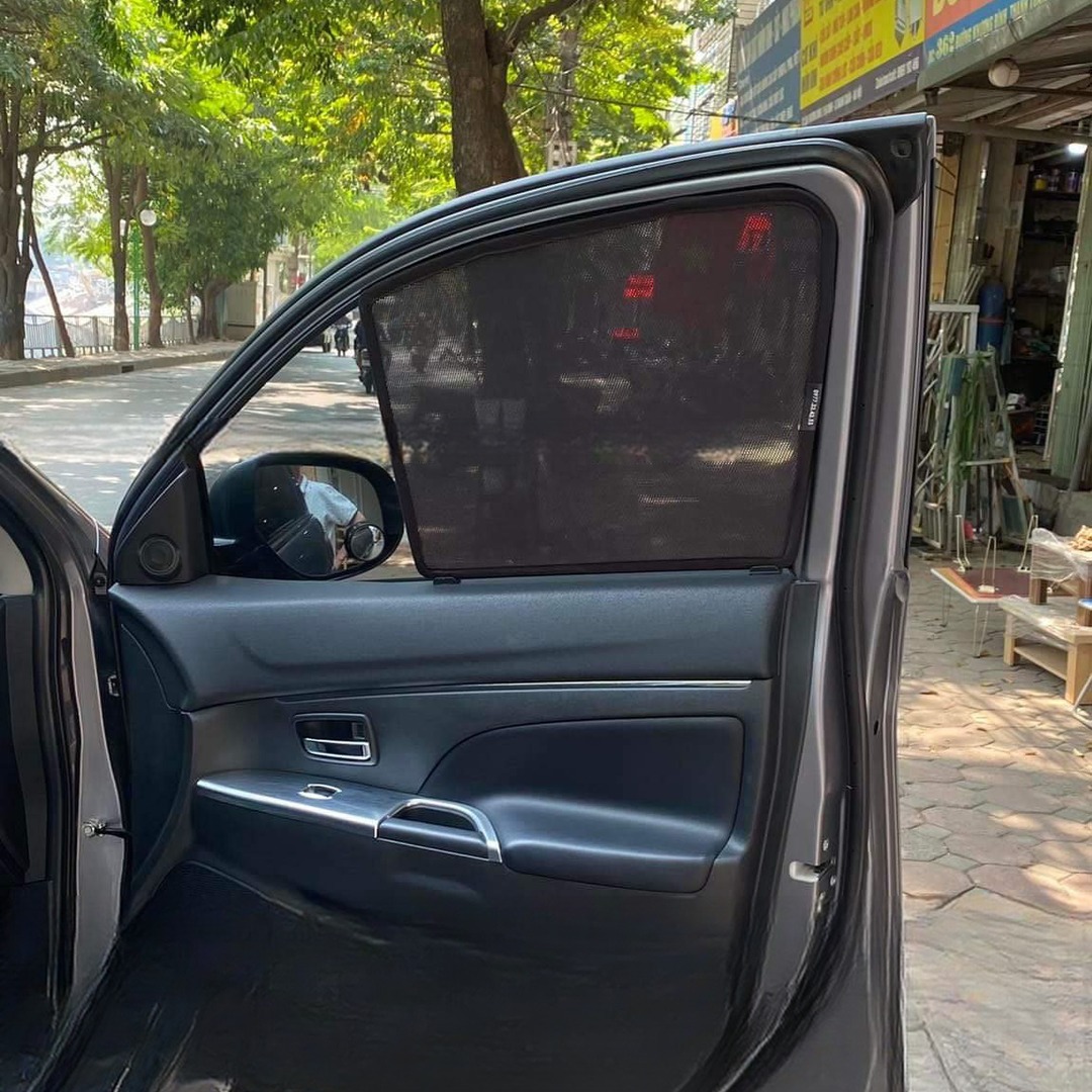 MITSUBISHI OUTLANDER custom-fit car window sun shades — photo 14