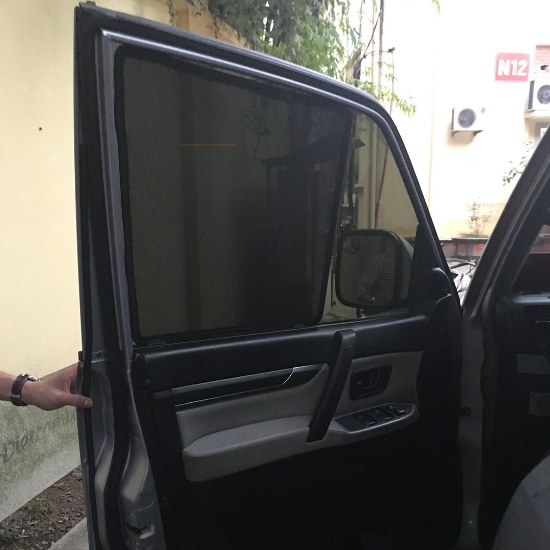 MITSUBISHI PAJERO BANK V73 custom-fit car window sun shades — photo 8