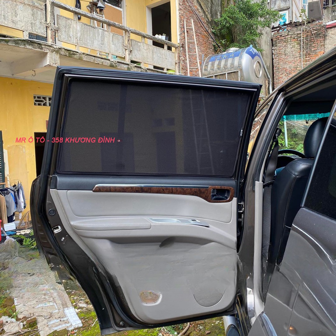 MITSUBISHI PAJERO SPORT 2009-2017 custom-fit car window sun shades — photo 1