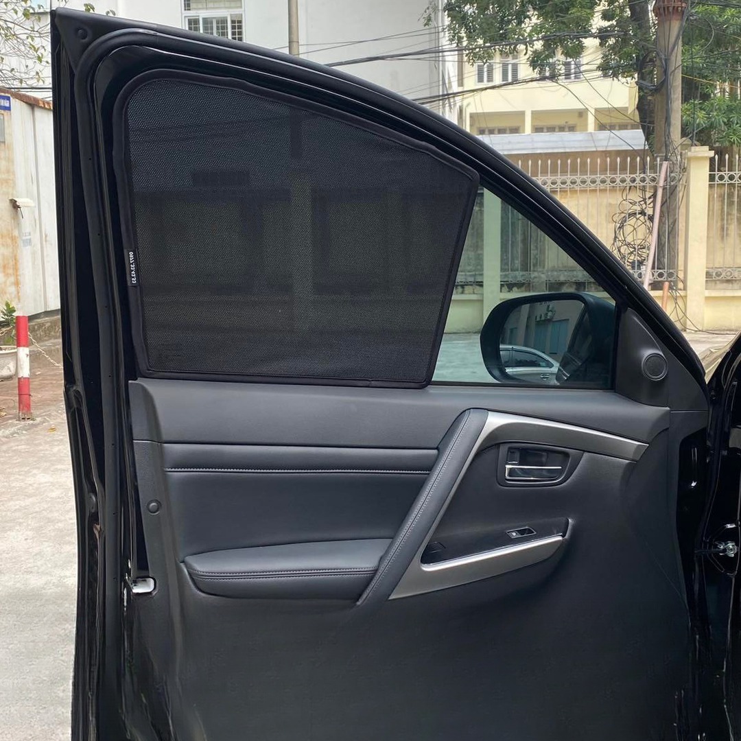 MITSUBISHI PAJERO SPORT 2009-2017 custom-fit car window sun shades — photo 21