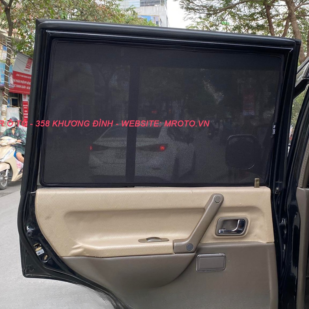 MITSUBISHI PAJERO V45 3.5 custom-fit car window sun shades — photo 2