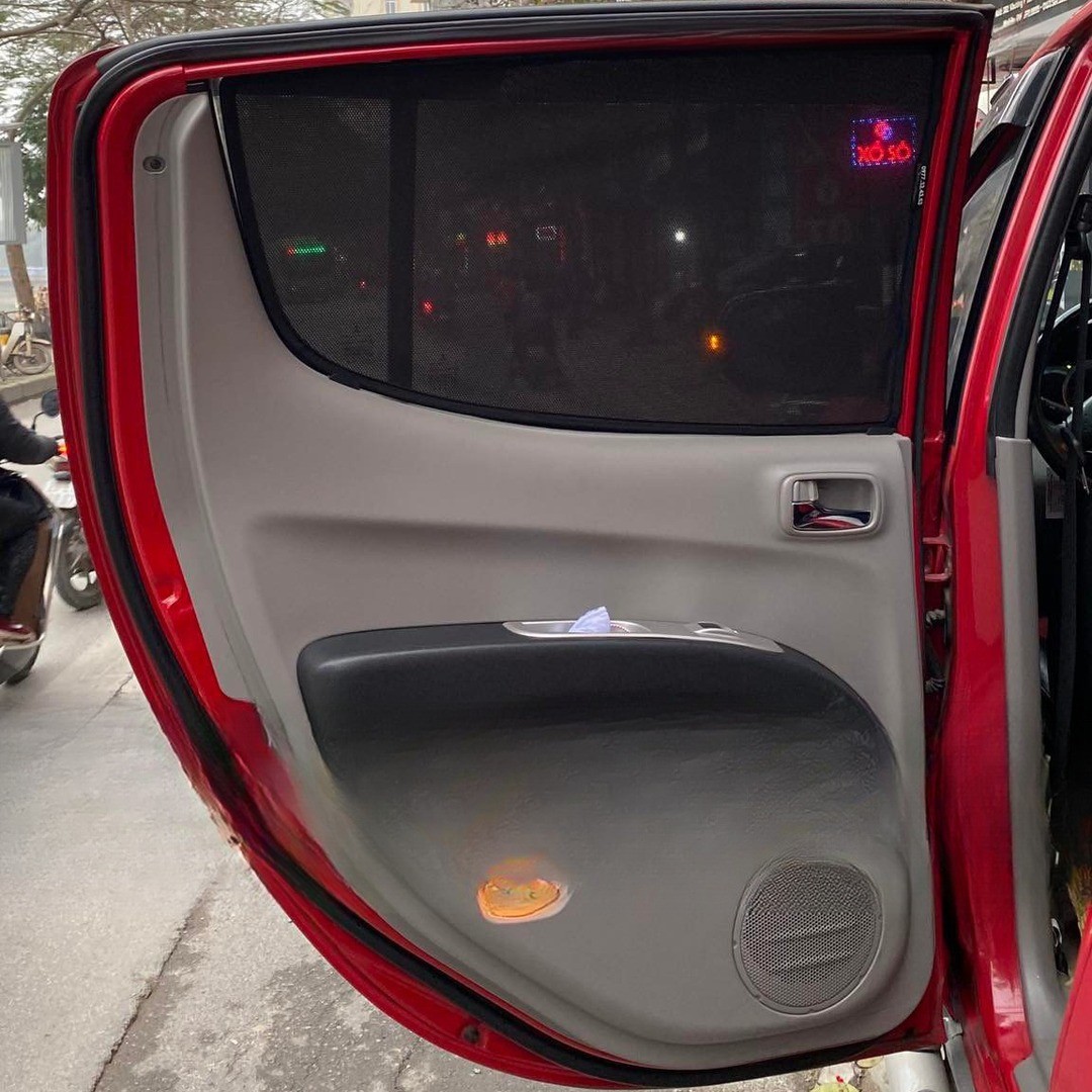 Mitsubishi Triton ML/MN Ute 2006-2015 car window sun shades — photo 2