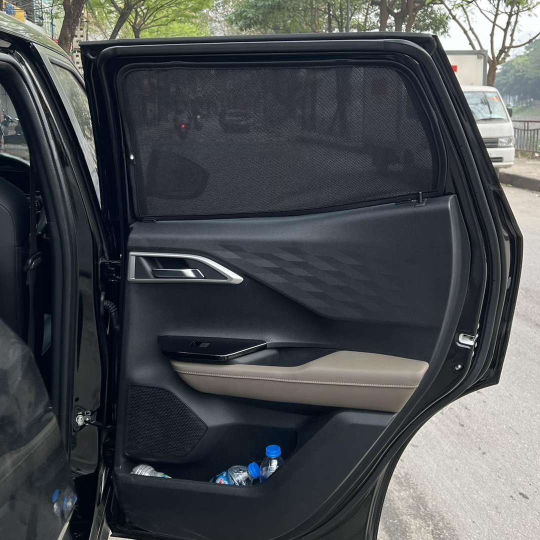 MITSUBISHI XFORCE custom-fit car window sun shades — photo 8