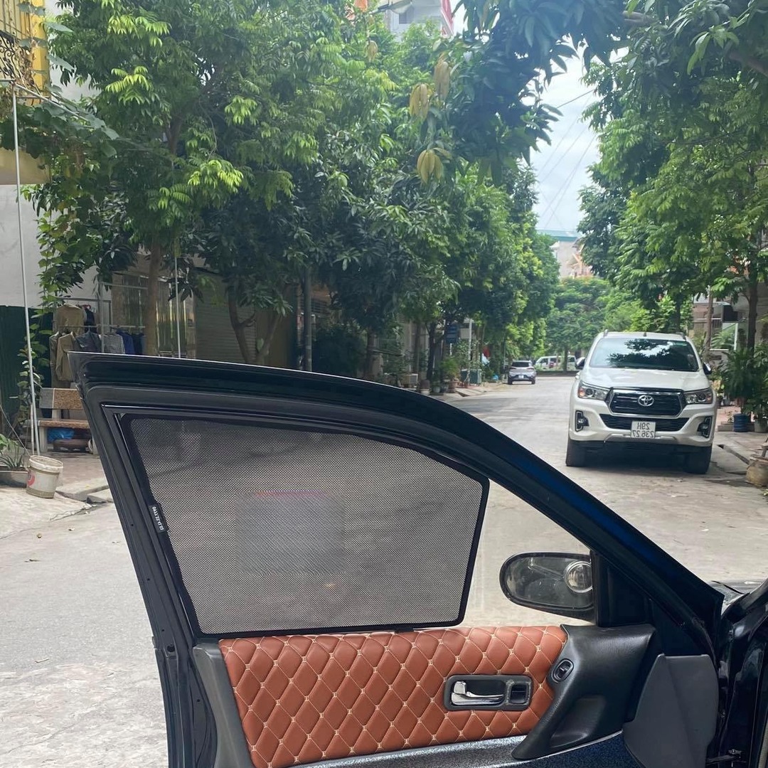 NISSAN BLUEBIRD custom-fit car window sun shades — photo 6