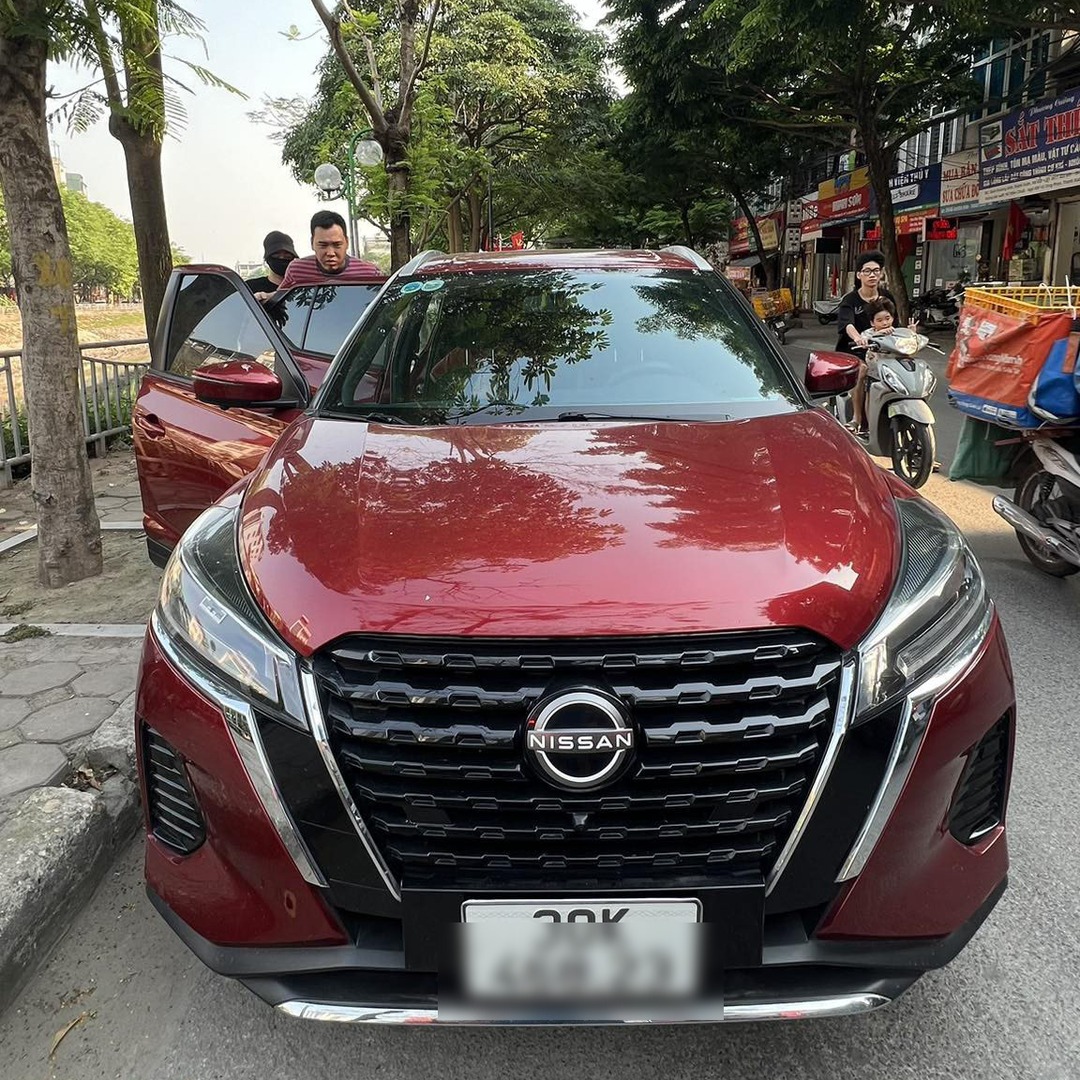 NISSAN KICKS custom-fit car window sun shades — photo 7