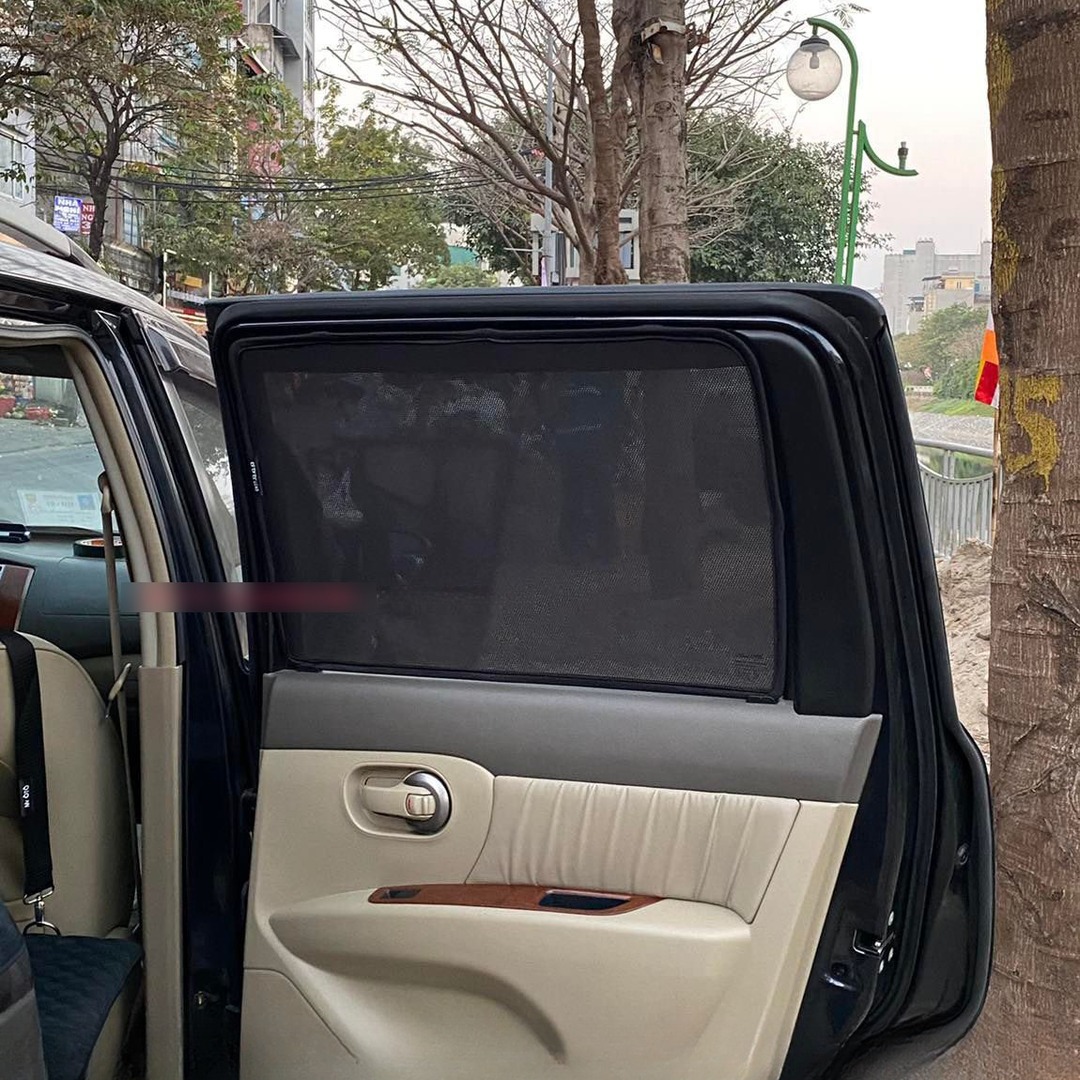 NISSAN LIVINA car window sun shades — photo 4