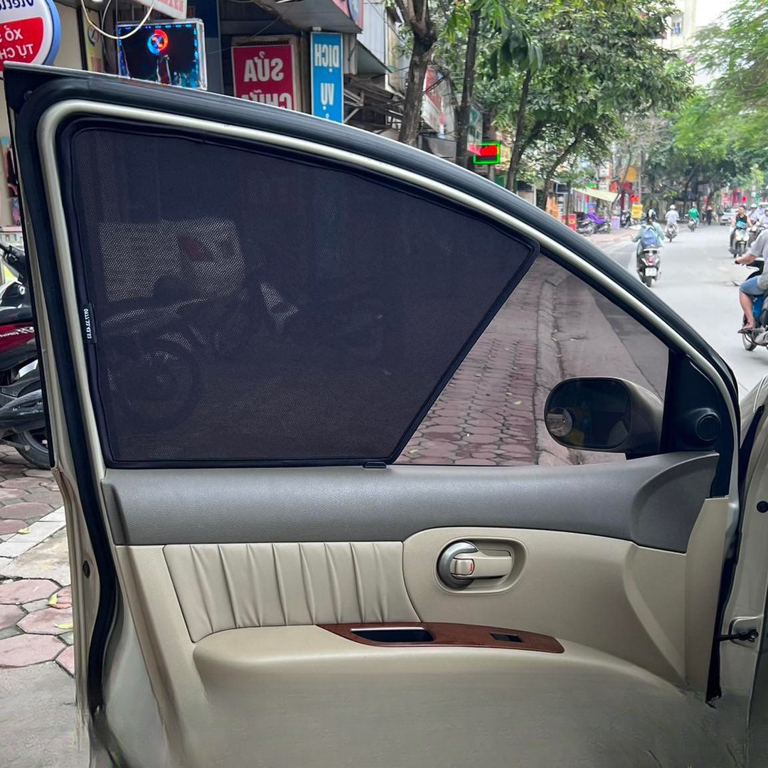 NISSAN LIVINA car window sun shades — photo 7