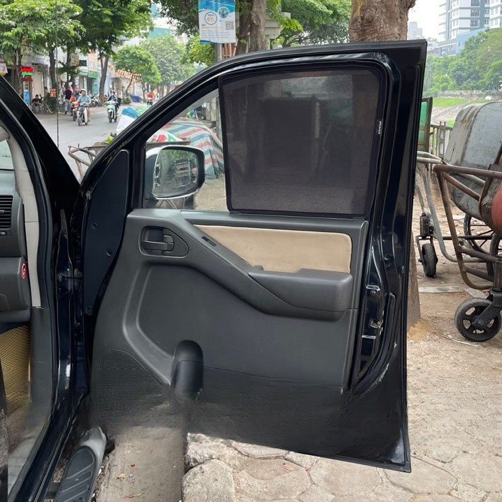 NISSAN NAVARA D40 2005-2015 custom-fit car window sun shades — photo 3