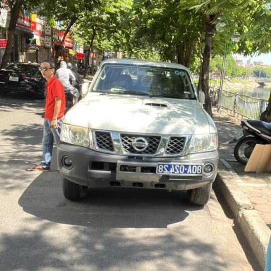 NISSAN PATROL car window sun shades — photo 4