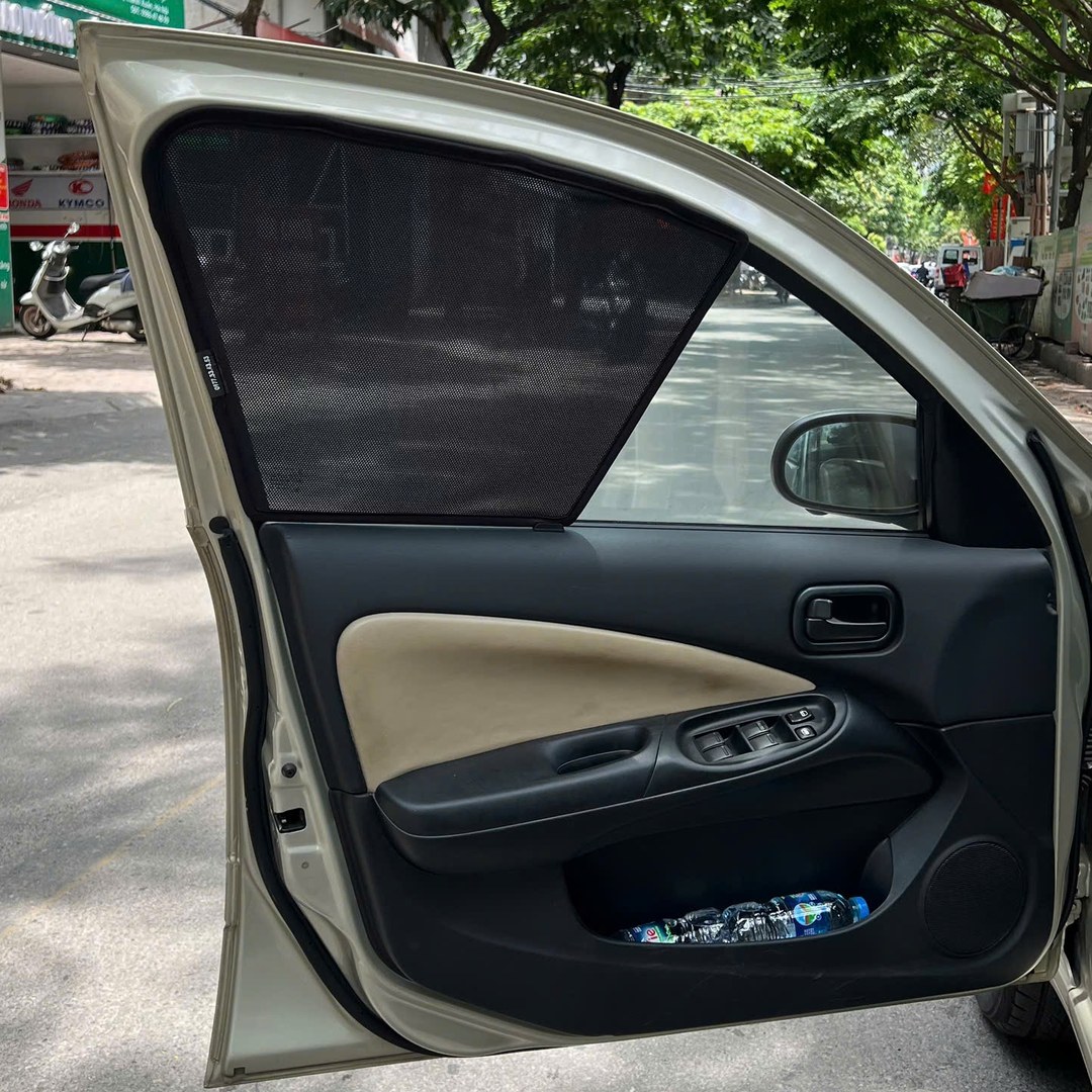 Nissan Pulsar N16 Sedan 2000-2005 car window sun shades — photo 3