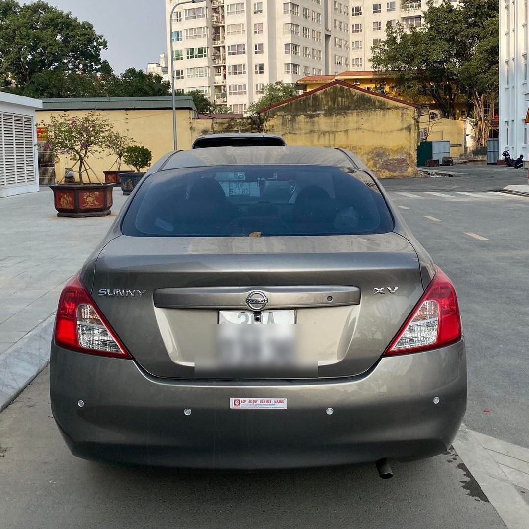 NISSAN SUNNY custom-fit car window sun shades — photo 7