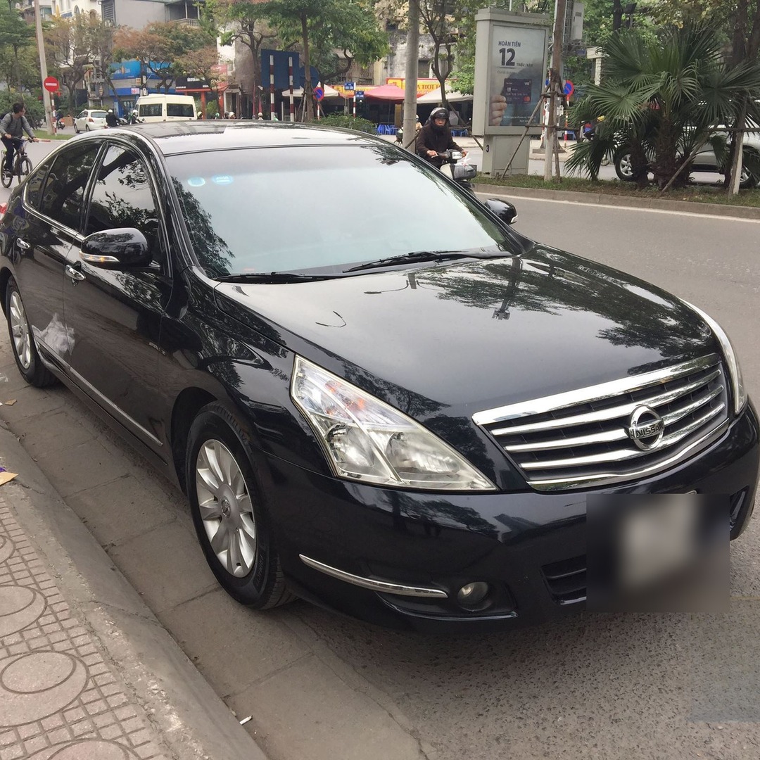 NISSAN TEANA 2009-2015 custom-fit car window sun shades — photo 1
