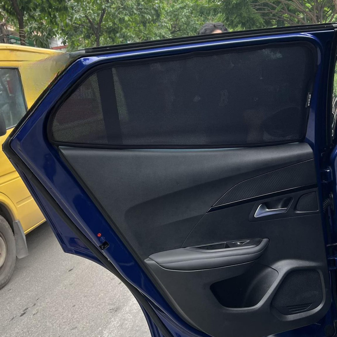 PEUGEOT 2008 custom-fit car window sun shades — photo 2