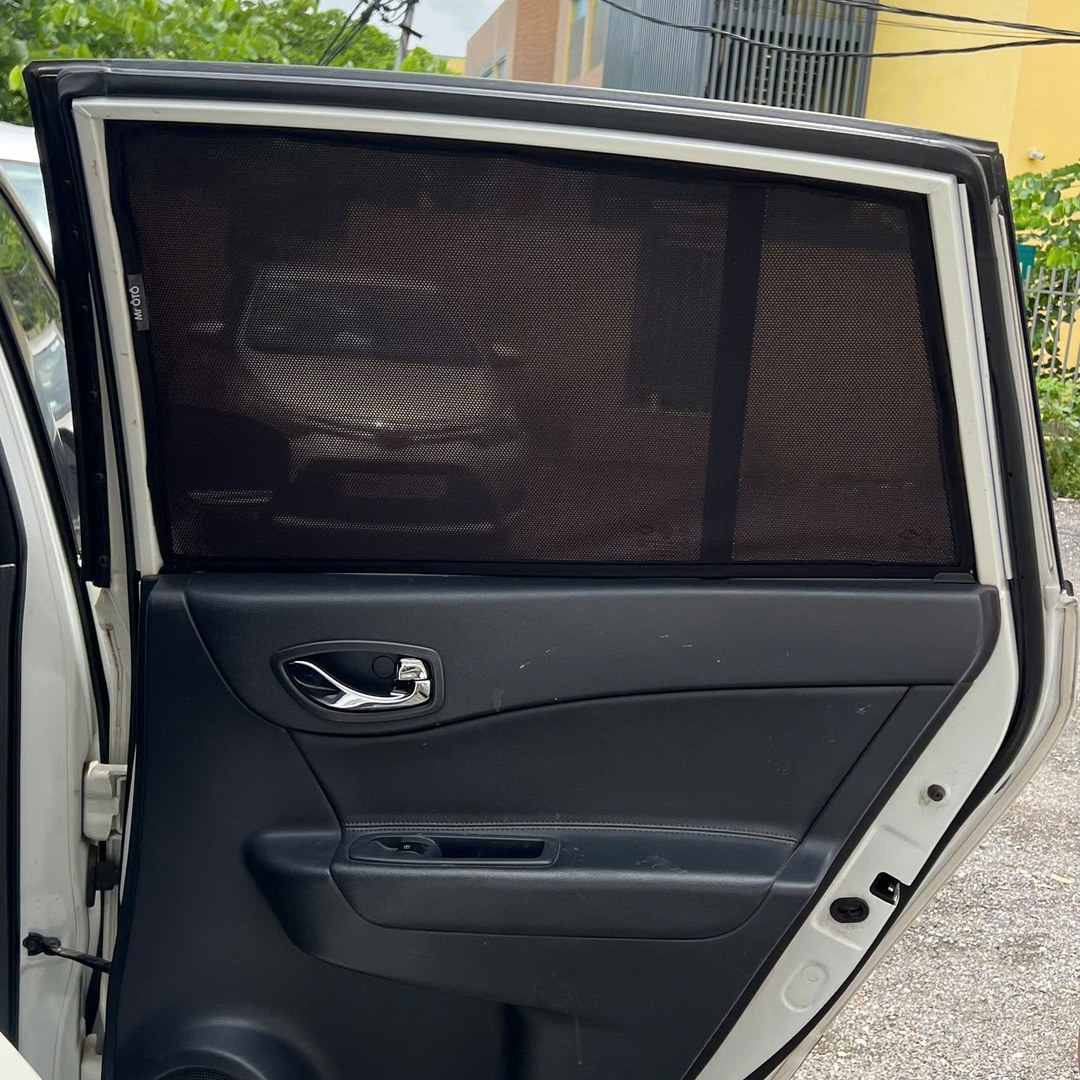 Renault Koleos 1st Gen SUV 2008-2016 car window sun shades — photo 7