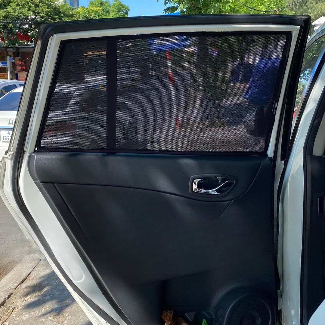 RENAULT KOLEOS car window sun shades — photo 3
