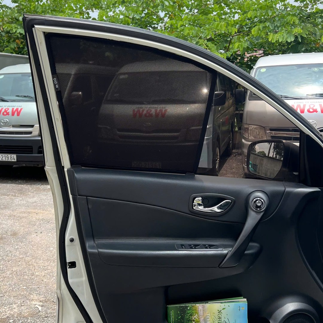 Renault Koleos 1st Gen SUV 2008-2016 car window sun shades — photo 6