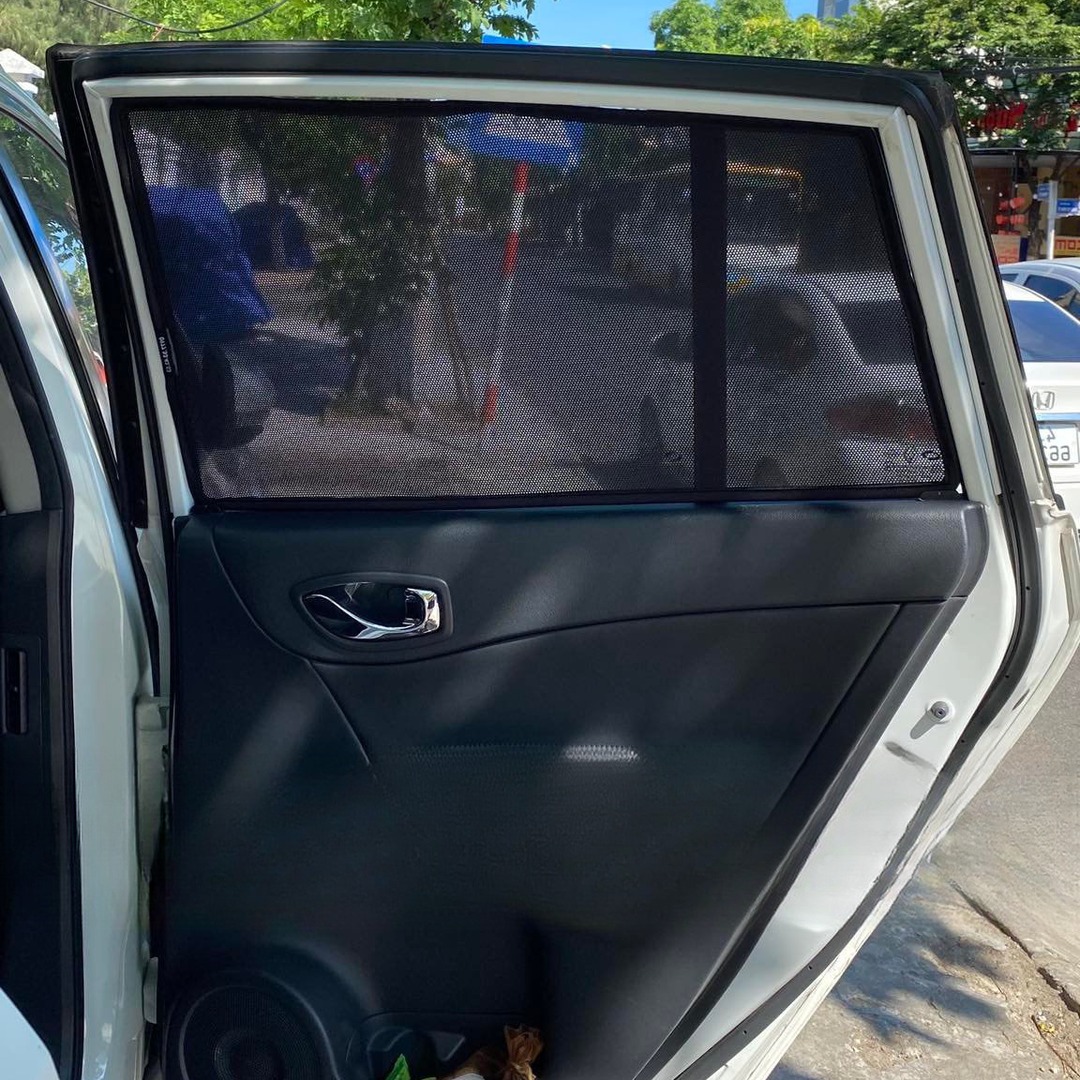 RENAULT KOLEOS car window sun shades — photo 5