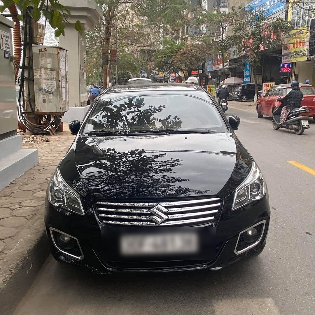 SUZUKI CIAZ custom-fit car window sun shades — photo 1