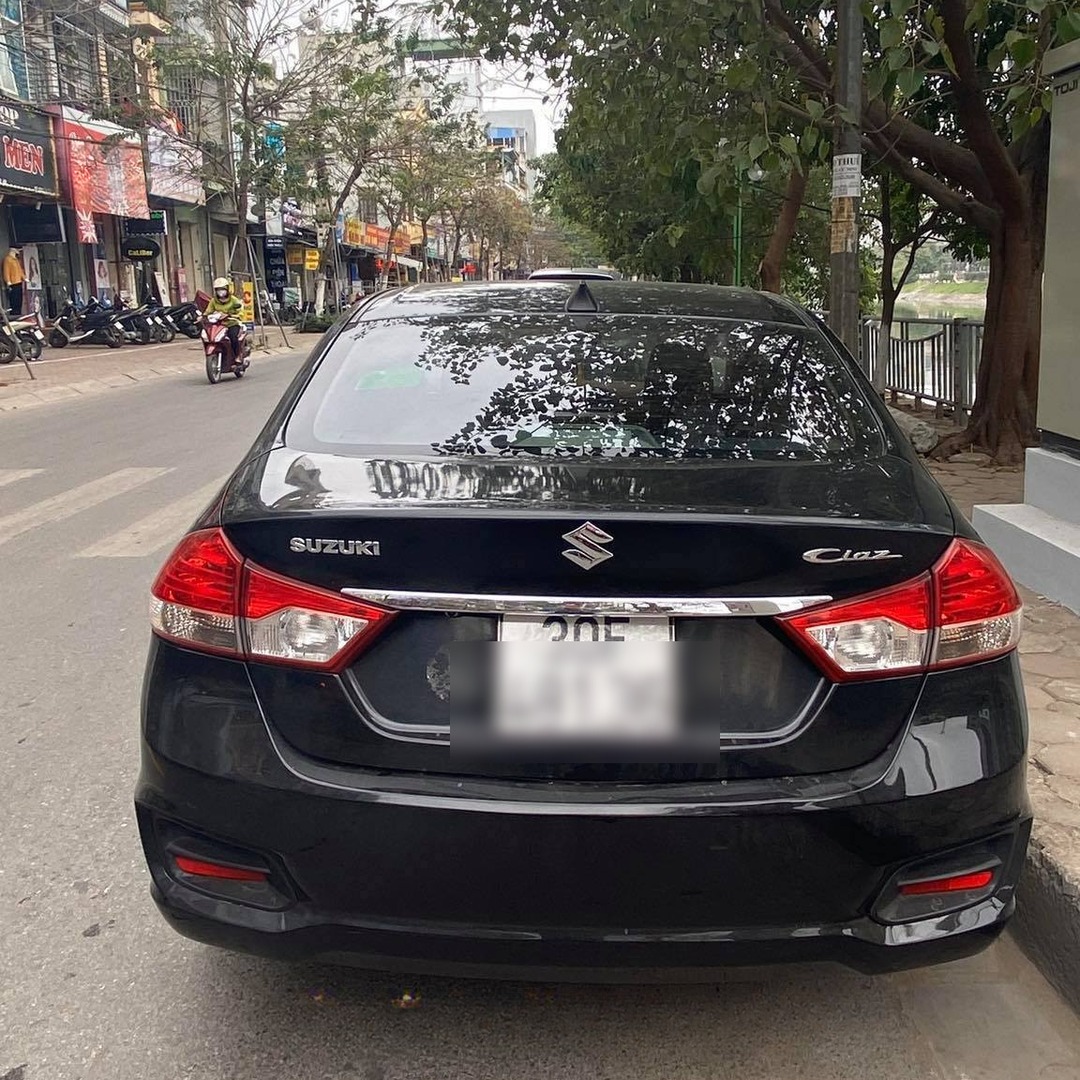 SUZUKI CIAZ custom-fit car window sun shades — photo 4