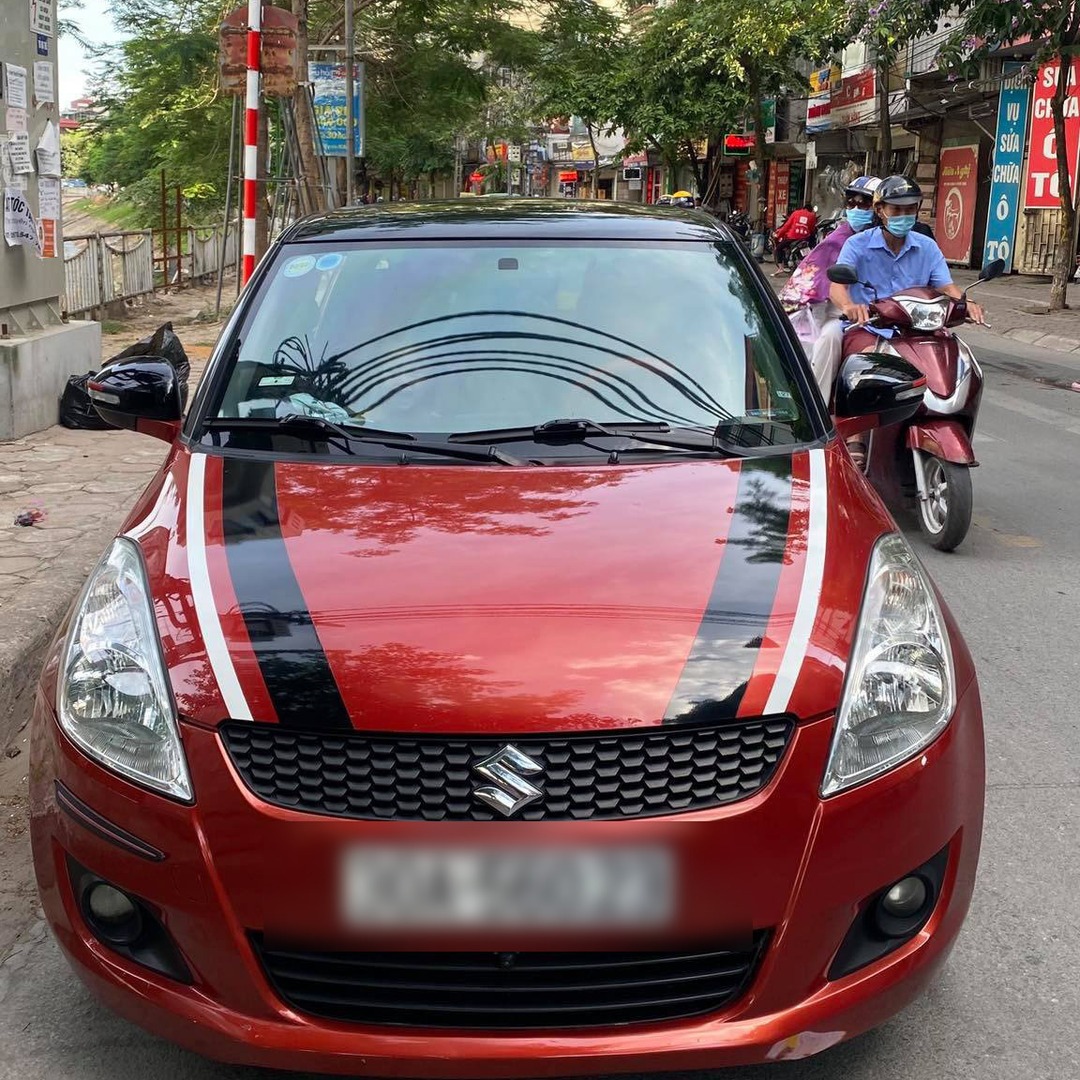 SUZUKI SWIFT 2014-2018 custom-fit car window sun shades — photo 1