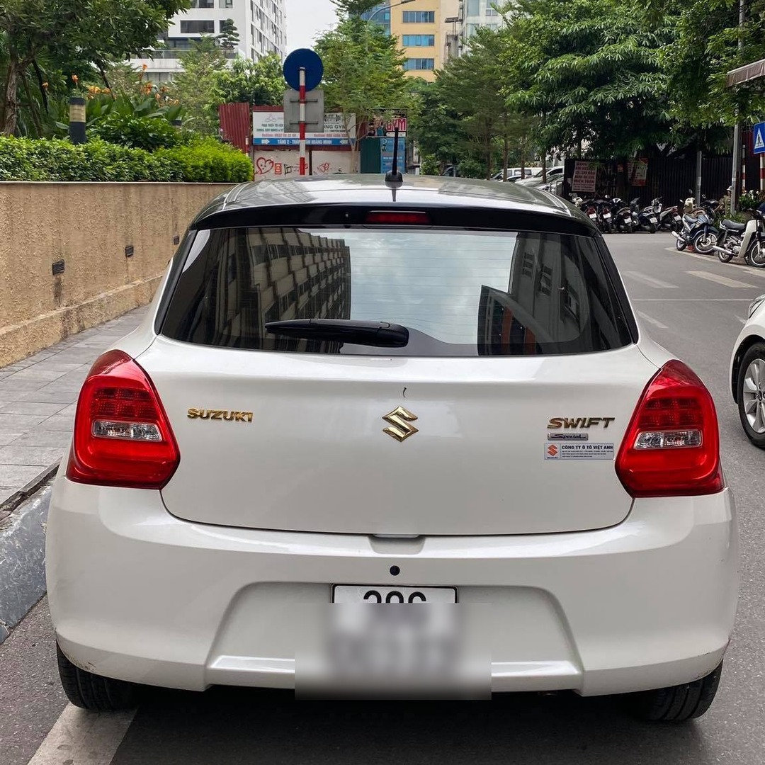 SUZUKI SWIFT 2019-2025 custom-fit car window sun shades — photo 4