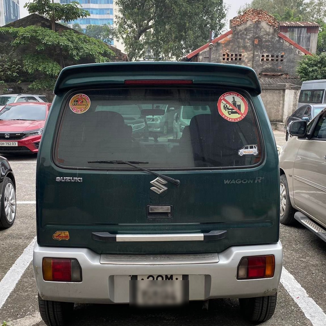SUZUKI WAGON custom-fit car window sun shades — photo 4