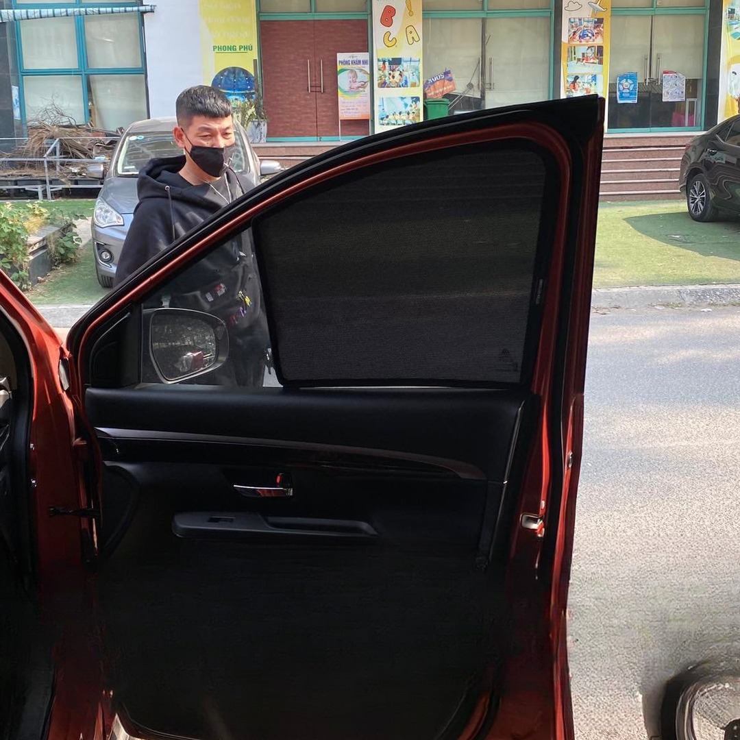 SUZUKI XL7 custom-fit car window sun shades — photo 12