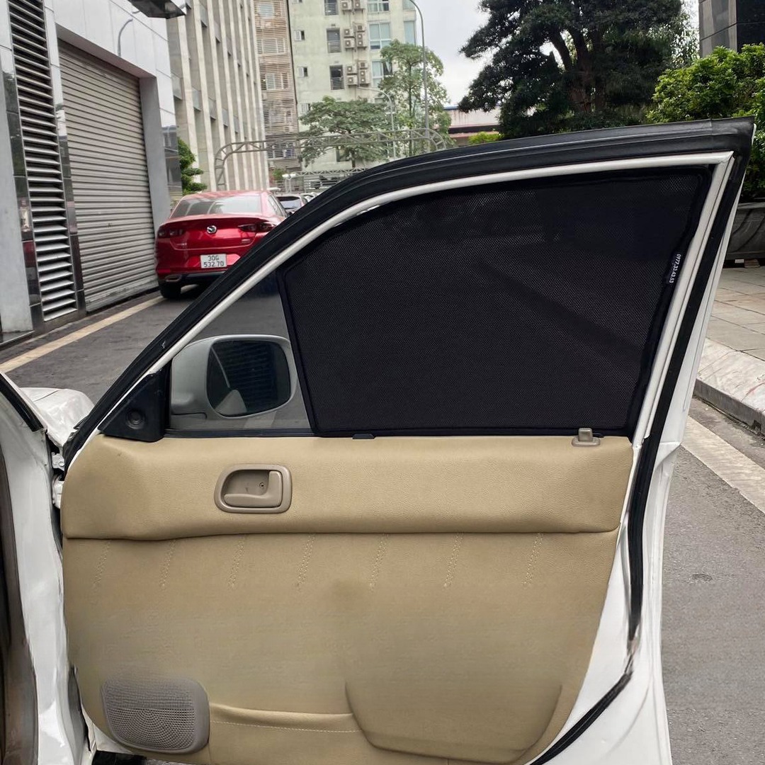 TOYOTA COROLLA 1997-2000 custom-fit car window sun shades — photo 4