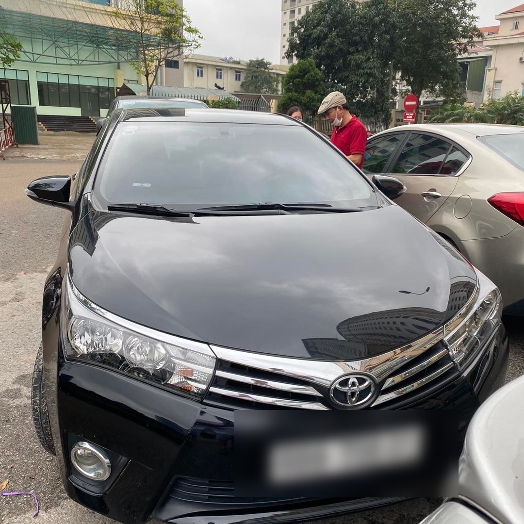 TOYOTA COROLLA ALTIS 2015-2022 custom-fit car window sun shades — photo 1