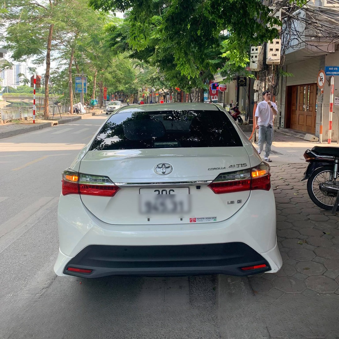 TOYOTA COROLLA ALTIS 2015-2022 custom-fit car window sun shades — photo 16