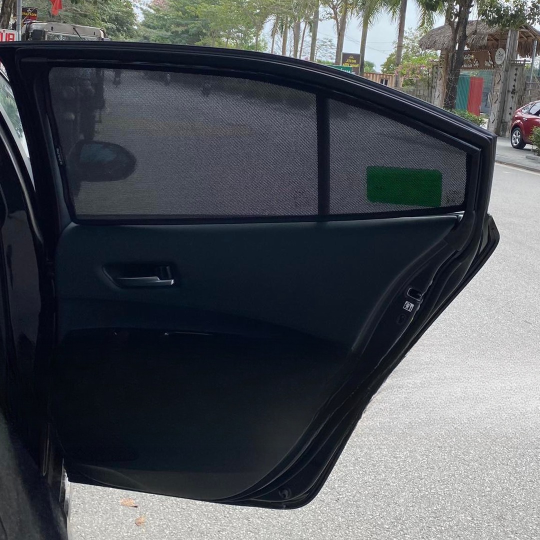 TOYOTA COROLLA ALTIS 2023-2025 custom-fit car window sun shades — photo 4
