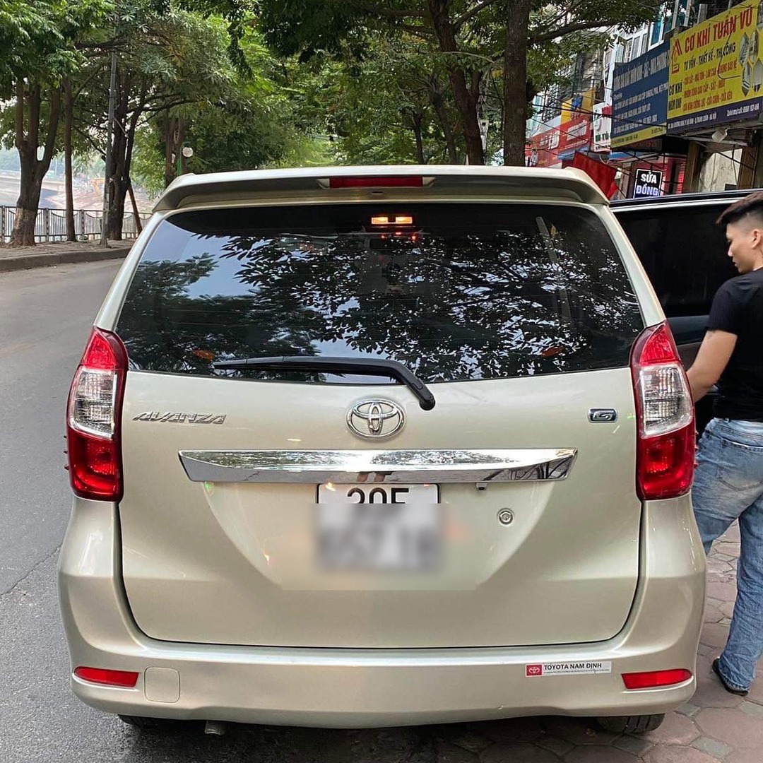 TOYOTA AVANZA 2017-2021 custom-fit car window sun shades — photo 4