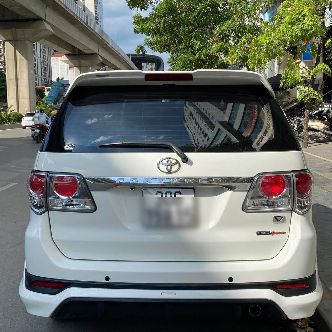 TOYOTA FORTUNER 2007-2016 custom-fit car window sun shades — photo 19
