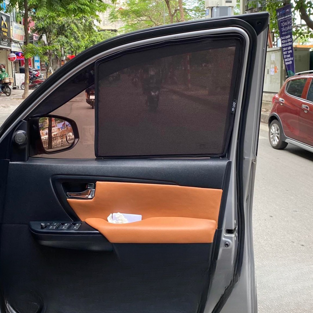 TOYOTA FORTUNER 2017-2025 custom-fit car window sun shades — photo 4