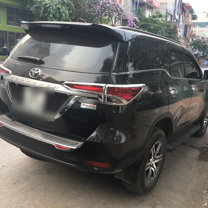 TOYOTA FORTUNER 2017-2025 custom-fit car window sun shades — photo 7