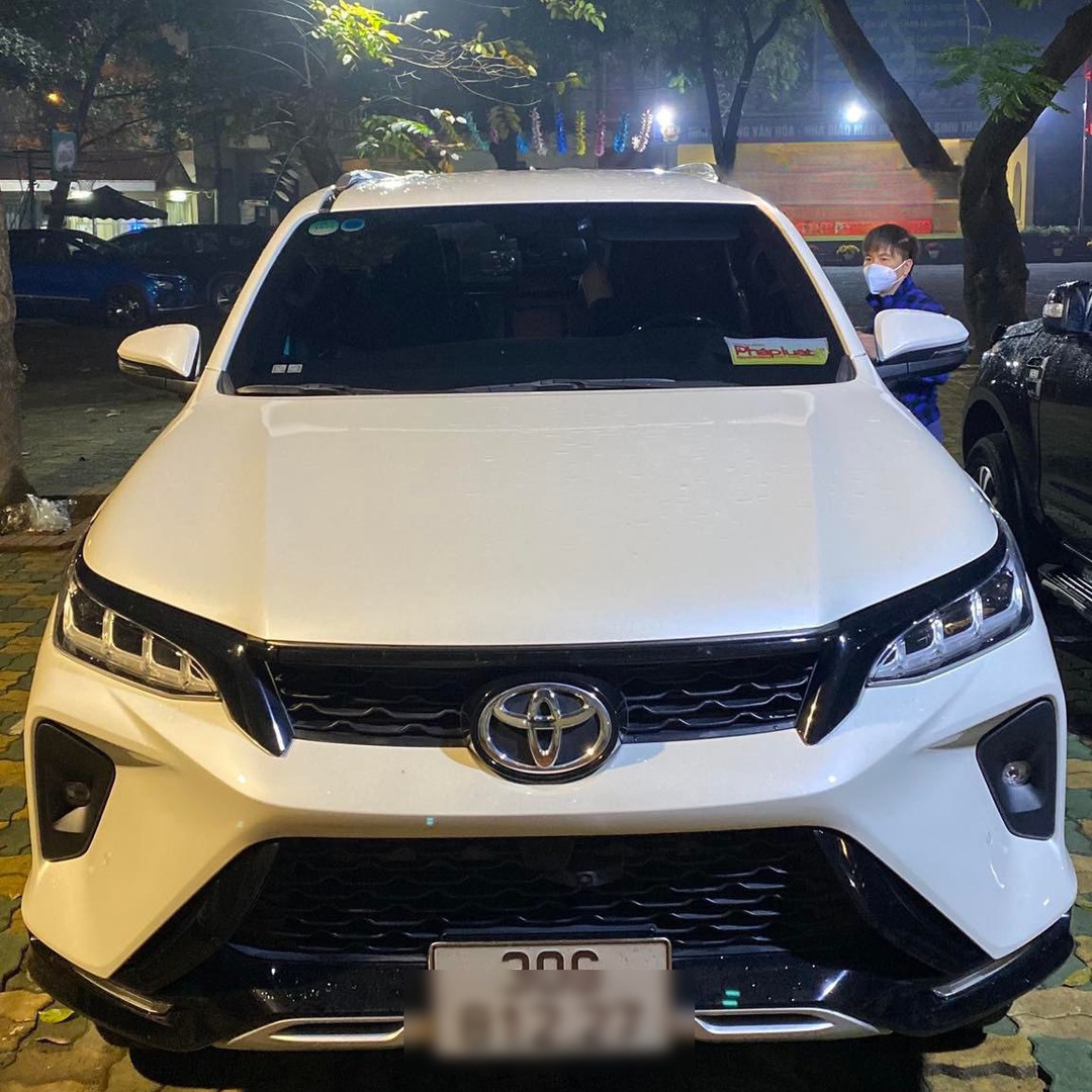 TOYOTA FORTUNER 2017-2025 custom-fit car window sun shades — photo 19