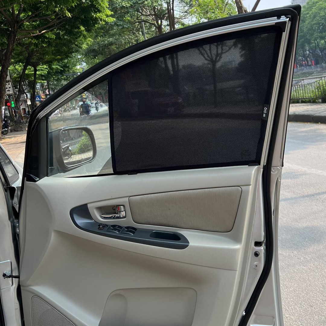 TOYOTA INNOVA 2006-2015 custom-fit car window sun shades — photo 21