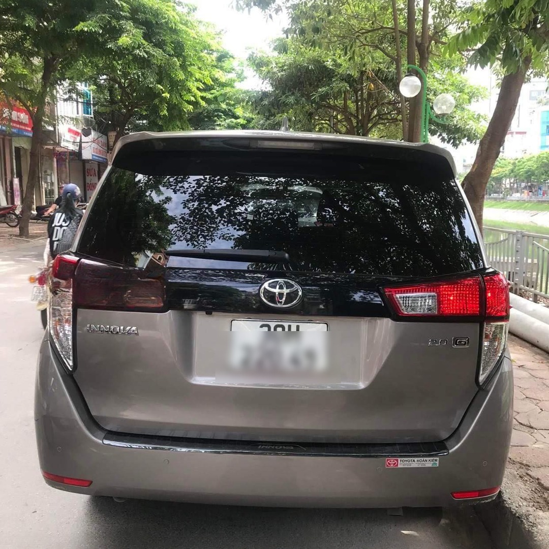 TOYOTA INNOVA 2016-2022 car window sun shades — photo 9