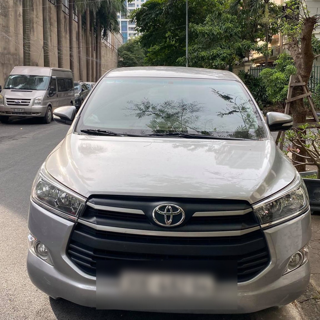 TOYOTA INNOVA 2016-2022 car window sun shades — photo 2