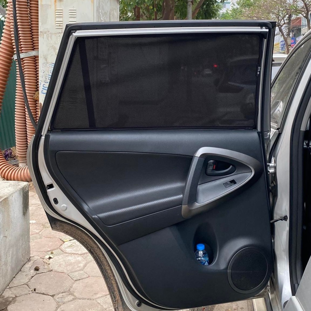 TOYOTA RAV4 2007-2012 custom-fit car window sun shades — photo 6