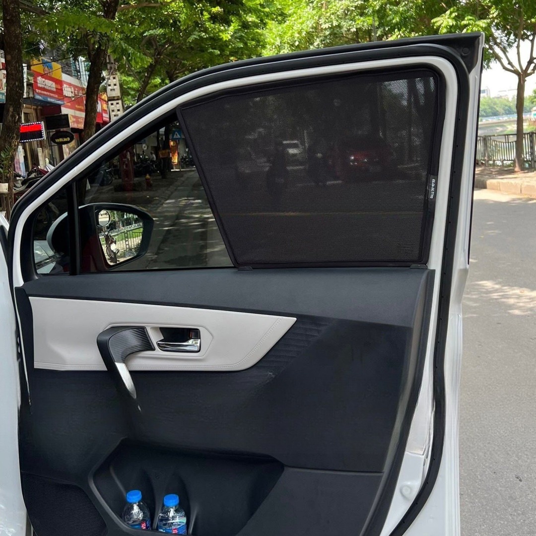 TOYOTA VELOZ custom-fit car window sun shades — photo 12
