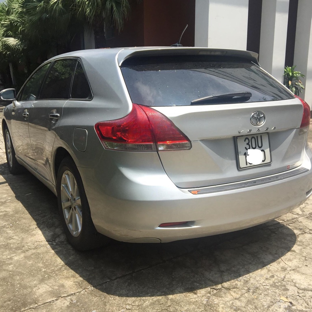 TOYOTA VENZA car window sun shades — photo 4