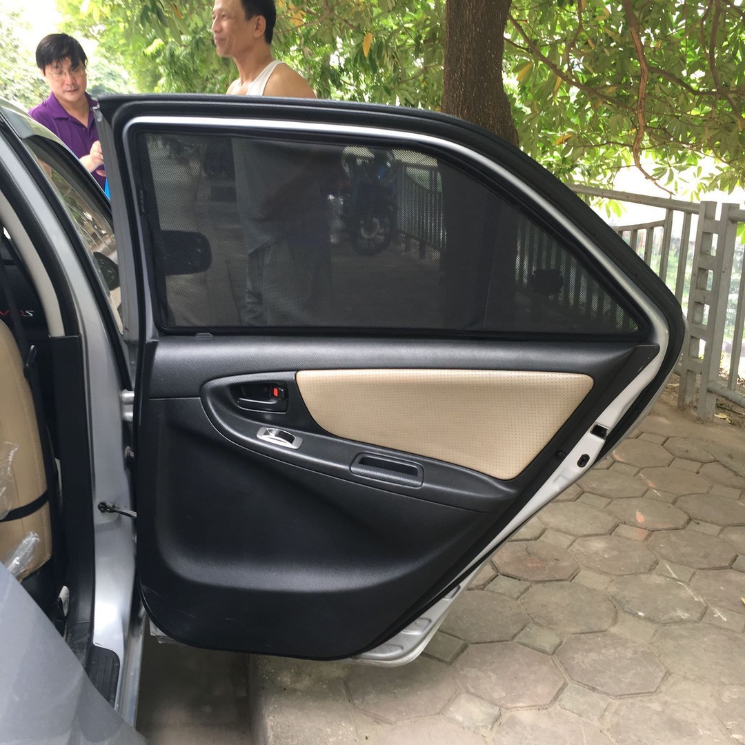 TOYOTA VIOS 2003-2007 custom-fit car window sun shades — photo 2