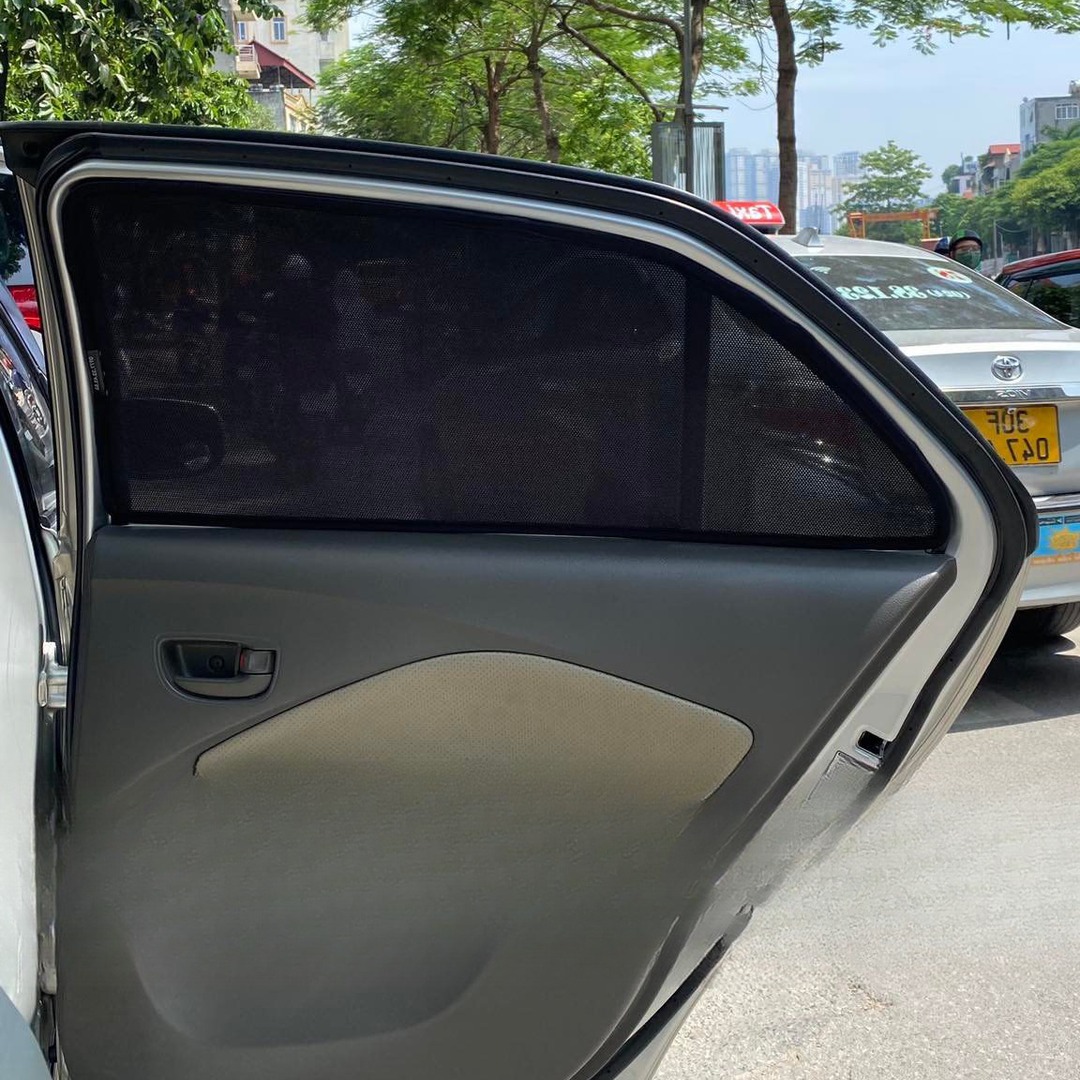 TOYOTA VIOS 2008-2013 custom-fit car window sun shades — photo 3