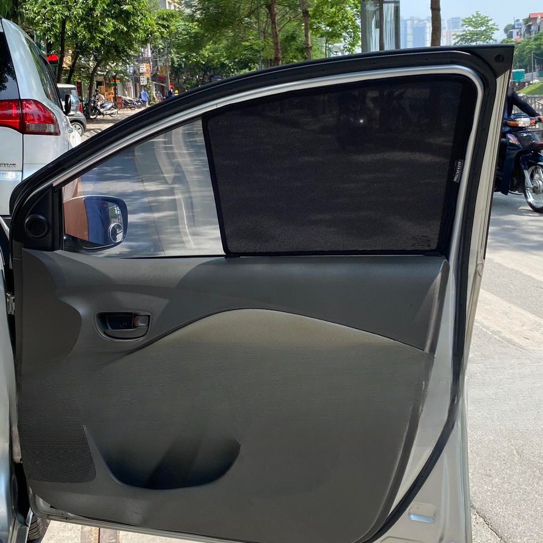 TOYOTA VIOS 2008-2013 custom-fit car window sun shades — photo 4